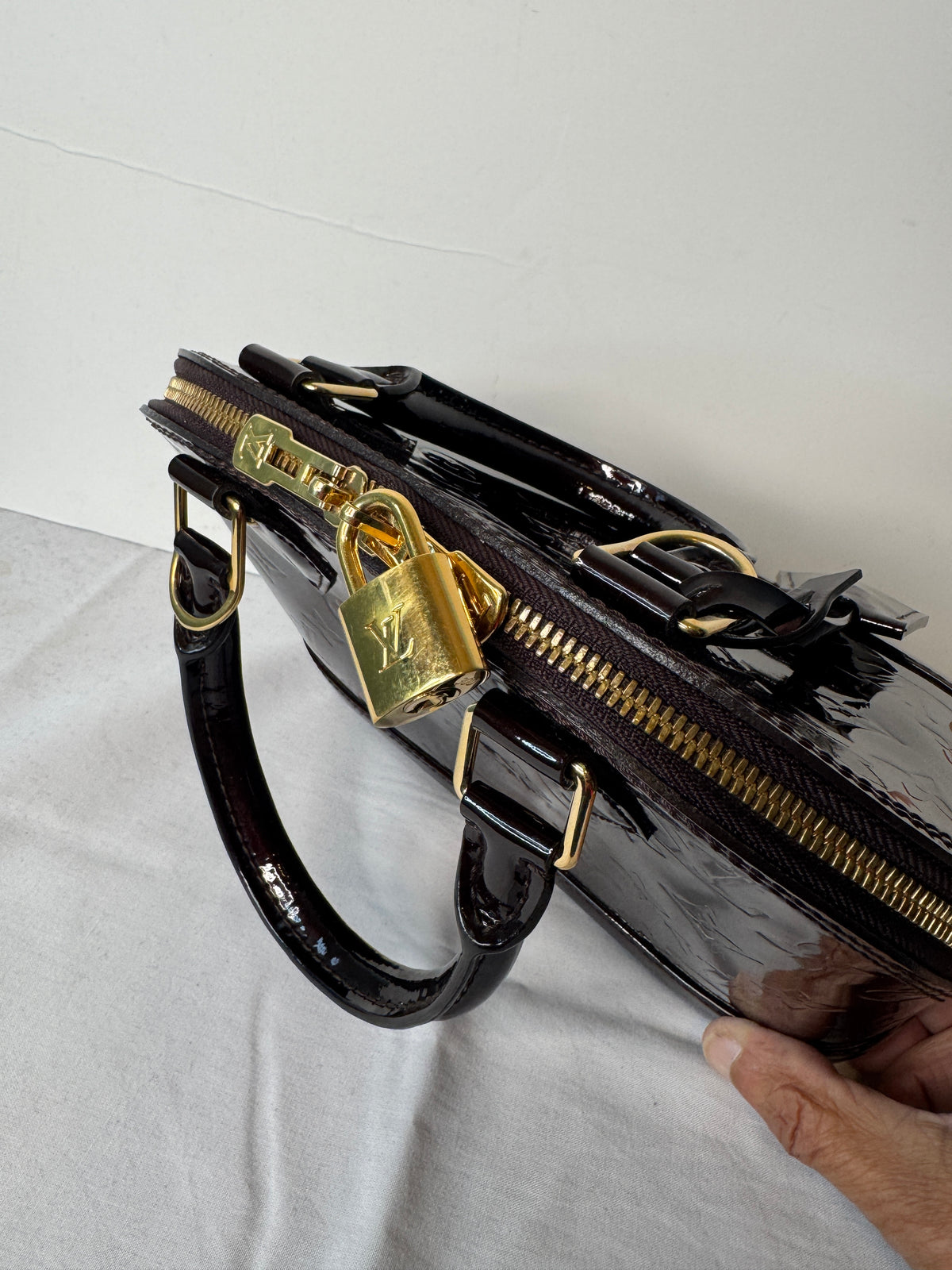Louis Vuitton Burgundy Monogram Top Handle Bag(Amrante)