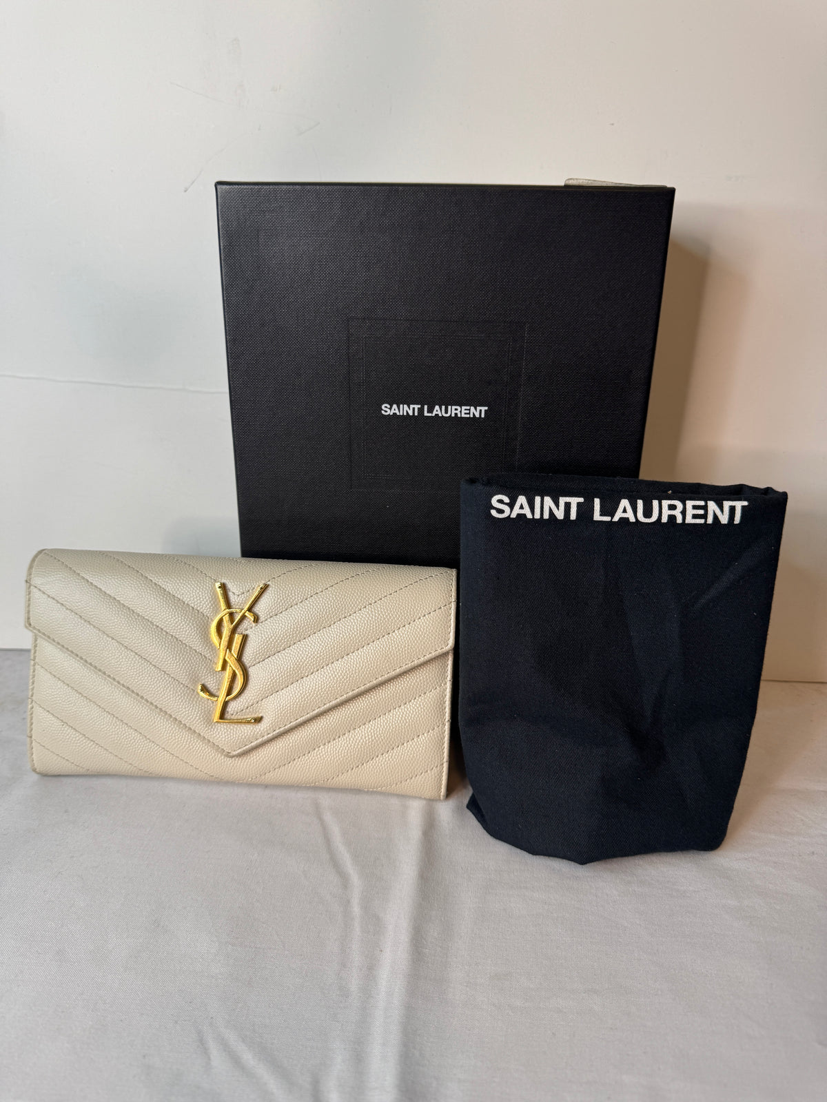 Saint Laurent Chevron Envelope Wallet – Cream & Gold-Tone