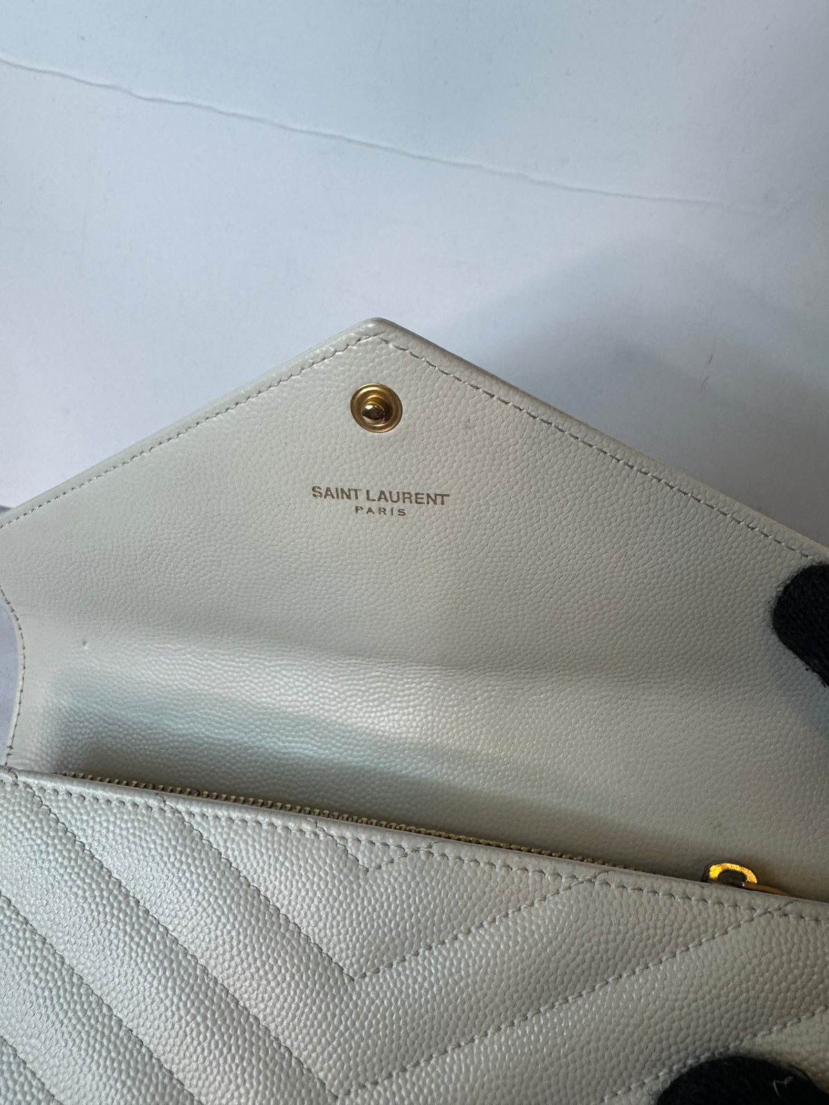 Saint Laurent Chevron Envelope Wallet – Cream & Gold-Tone